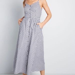 GINGHAM BUTTON UP FIT AND FLARE DRESS W/ POCKETS